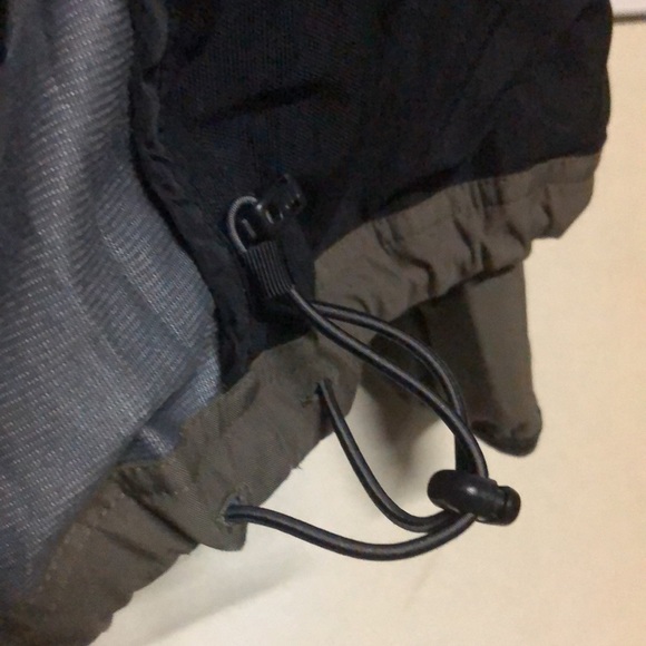 #1175 L.L Bean windbreaker khaki Green waist drawstring zip pockets Med Reg - Picture 6 of 10